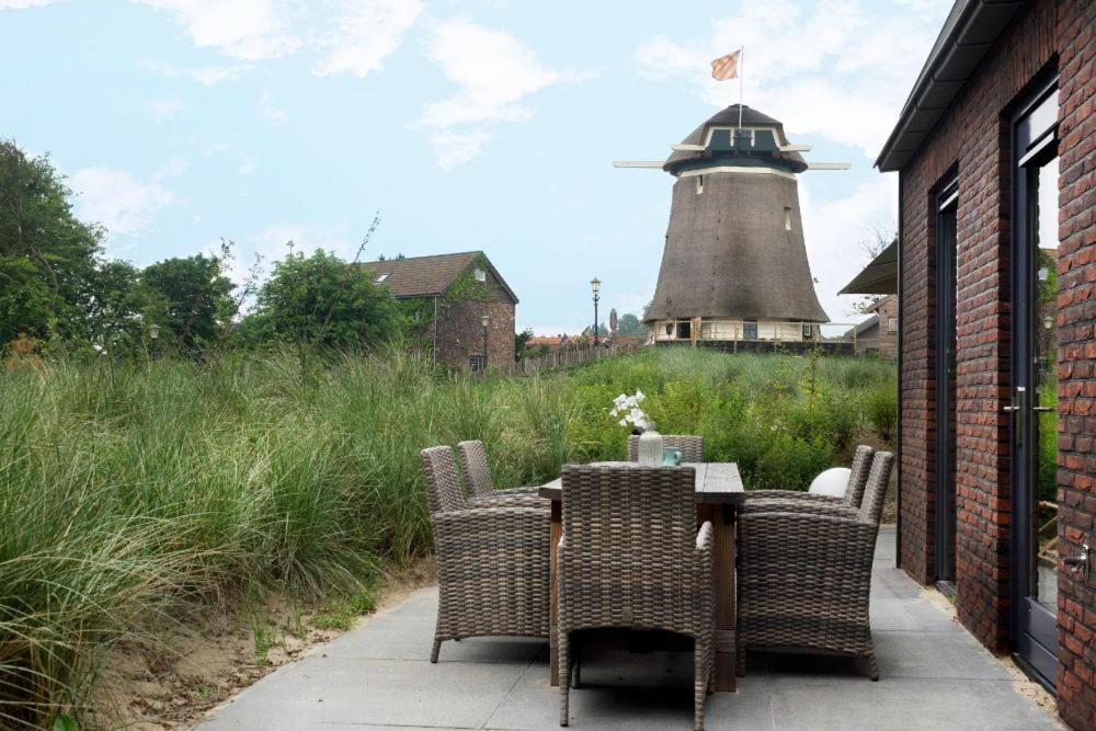 Zicht Op De Molen By Droomvilla Egmond aan den Hoef Exterior photo